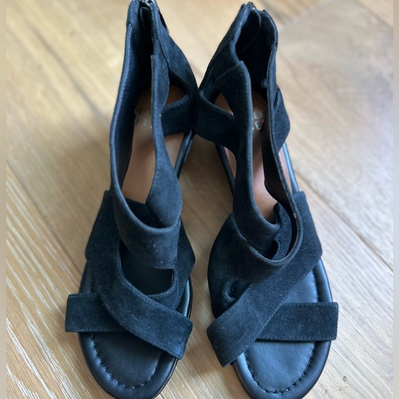 Women’s Donald Pliner Vela Black Suede Strappy Sandals with wedge heel - Picture 4 of 8